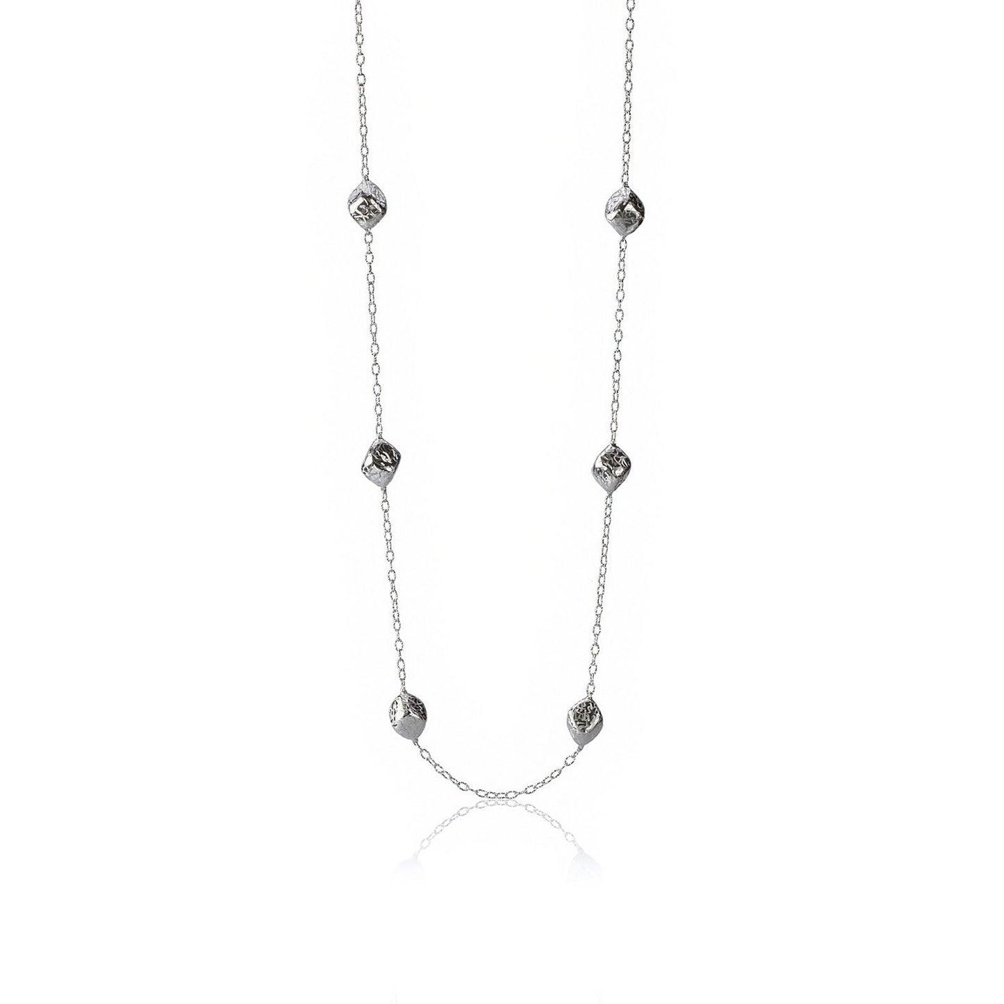 Collana in argento lunga elementi rombi incisi