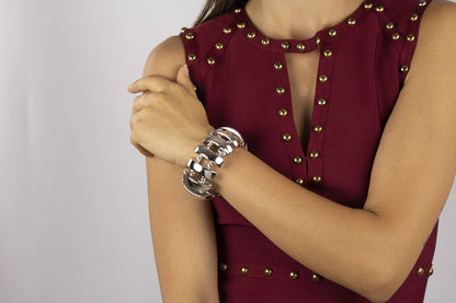 Stretch silver bracelet with shiny rectangles