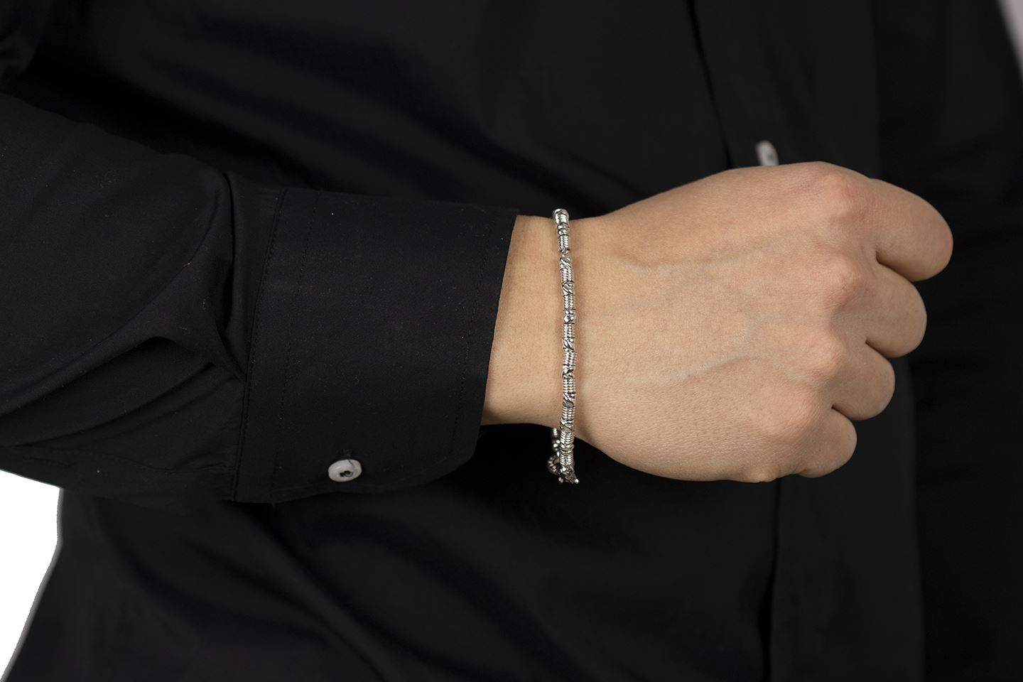 Silbernes Herrenarmband und