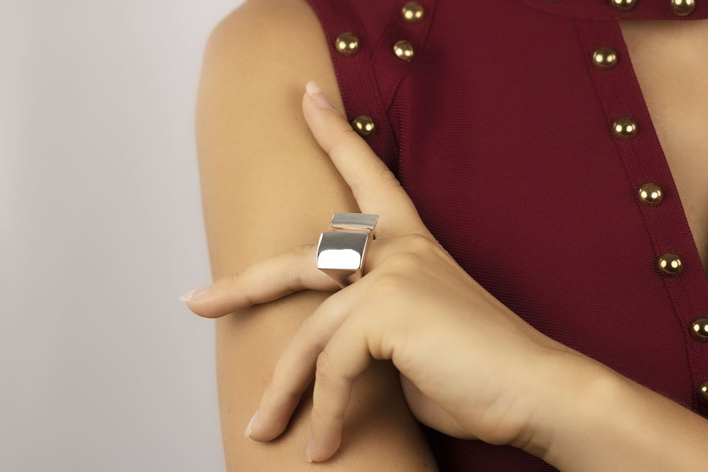 Anello in argento onde lucido