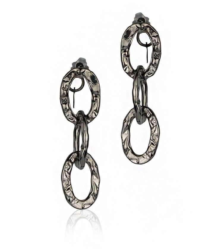 Orecchini a catena martellata in argento rutenio con maglia ovale