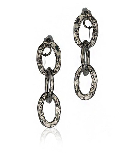 Orecchini a catena martellata in argento rutenio con maglia ovale