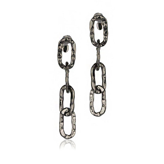 Orecchini a catena martellata in argento rutenio con maglia rettangolare