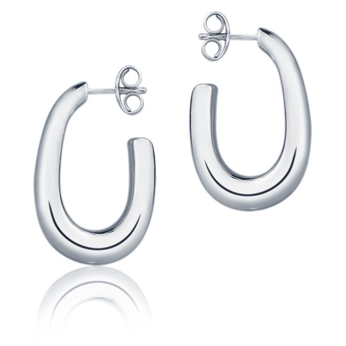 18k white gold oval earrings with a 15mm round section
