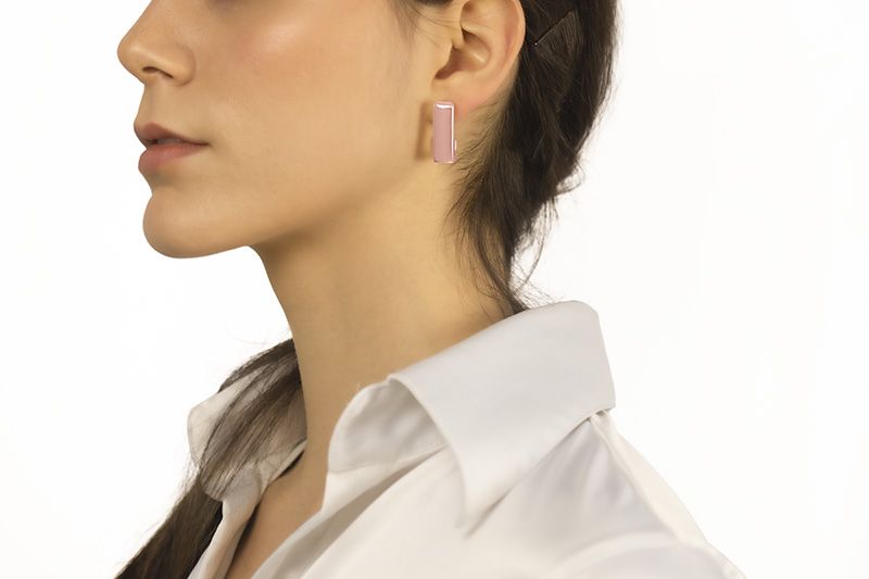 Orecchini in oro rosa 18k rettangolari lunghezza 25mm