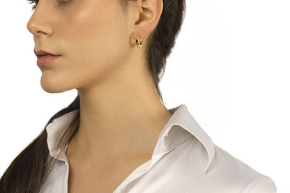 Orecchini in oro giallo 18k a cerchio da 20 mm sezione quadrata