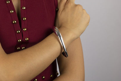 Rigid oval silver bracelet