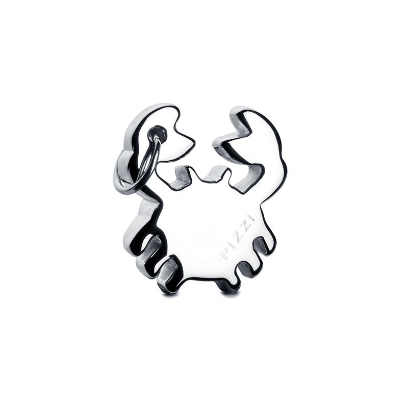 Silver crab pendant necklace