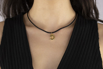 Pendente con laccio iniziale lettera D in oro giallo 18kt