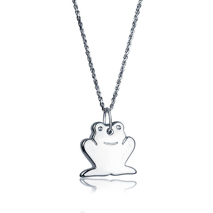 18kt white gold necklace with frog pendant