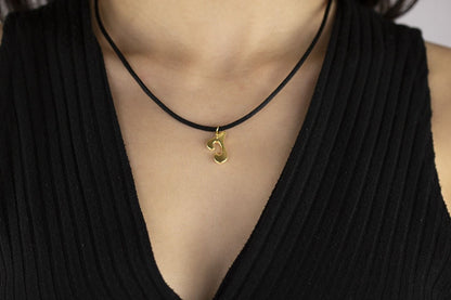 Pendente con laccio iniziale lettera i in oro giallo 18kt