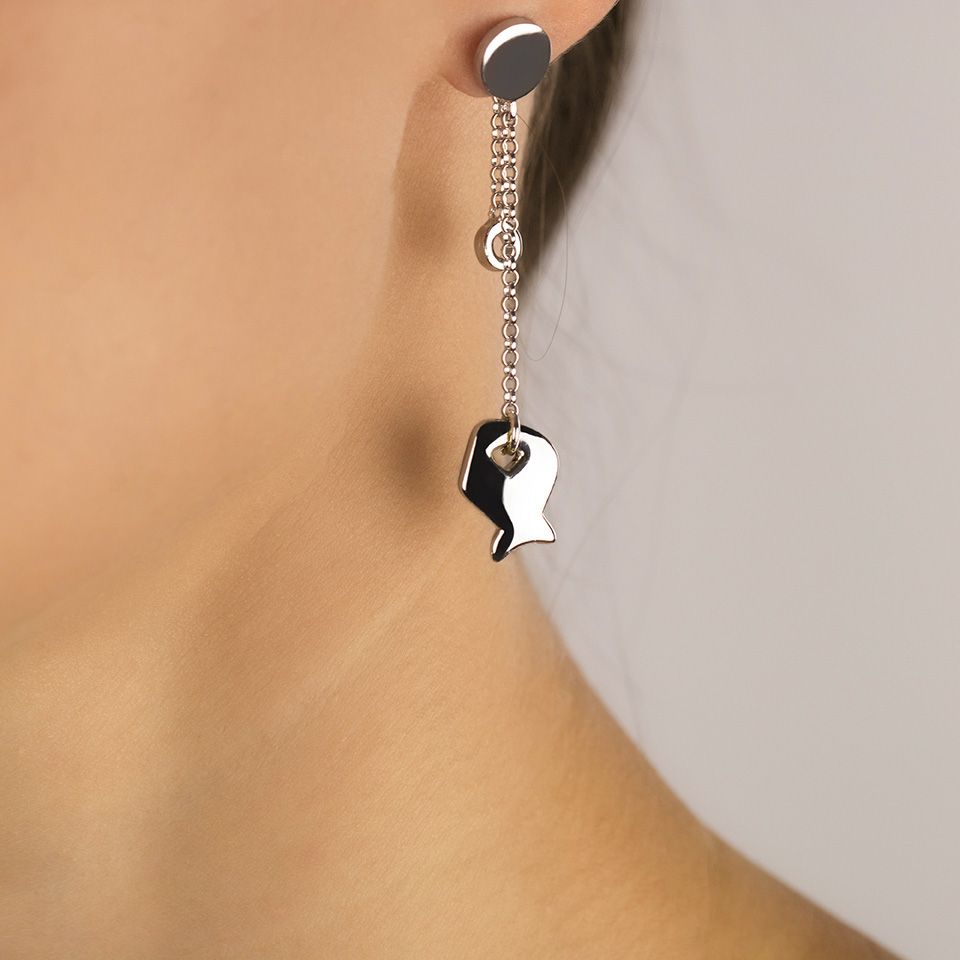 Silberne Kettenohrringe mit Fischanhänger