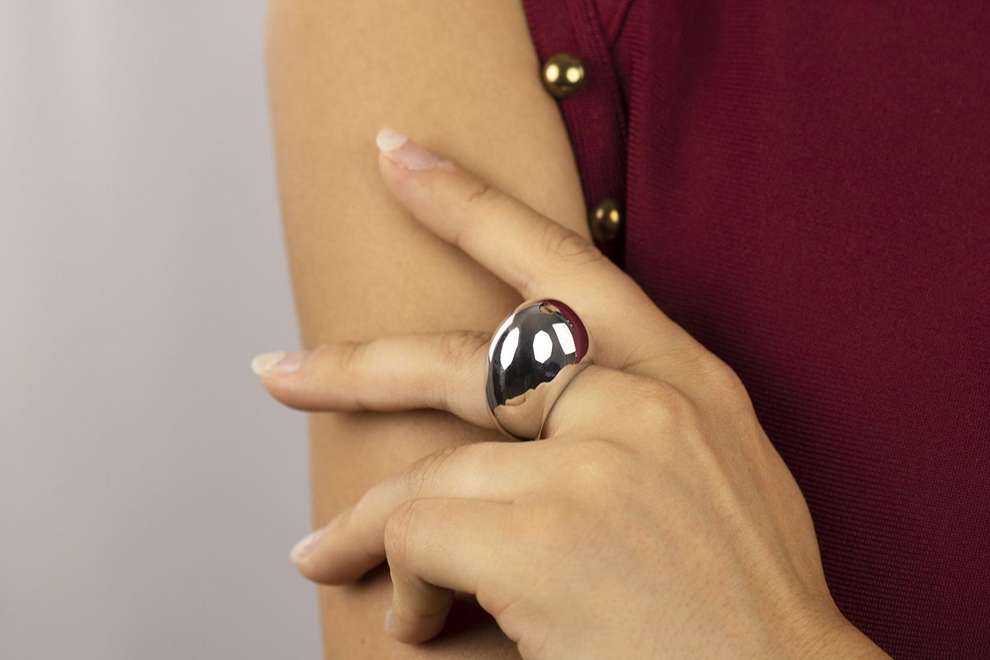 Anello in argento onde lucido