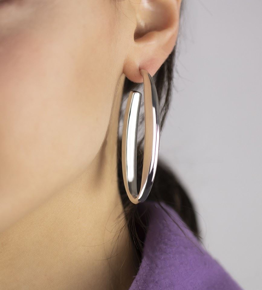 Orecchini ovali in argento sezione triangolare lunghezza 60mm
