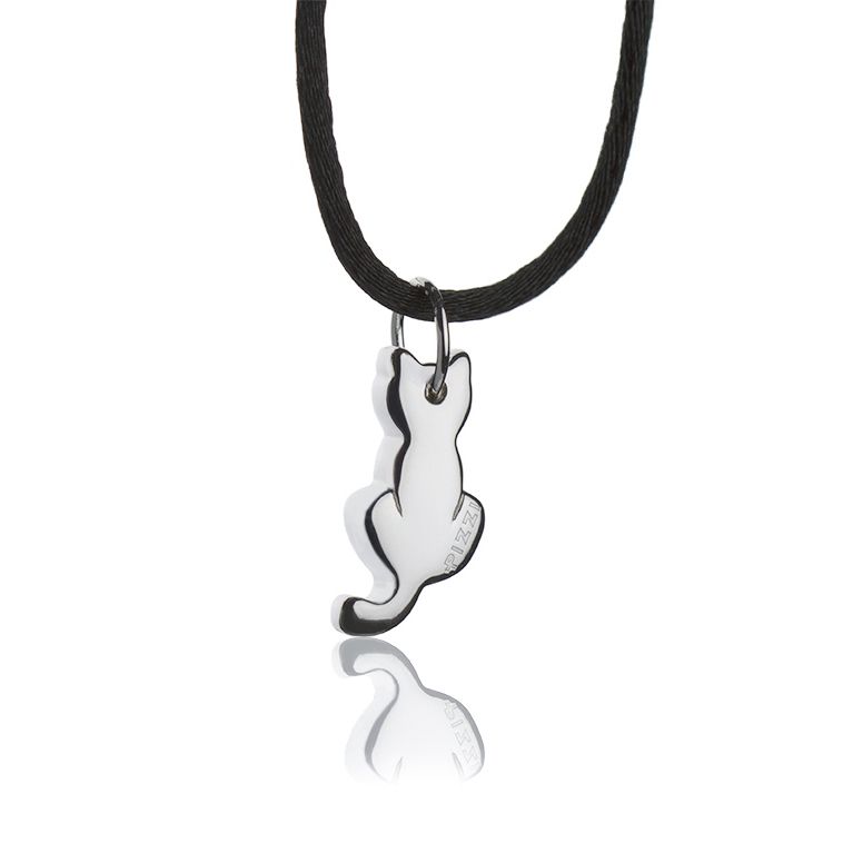 Silver cat pendant necklace