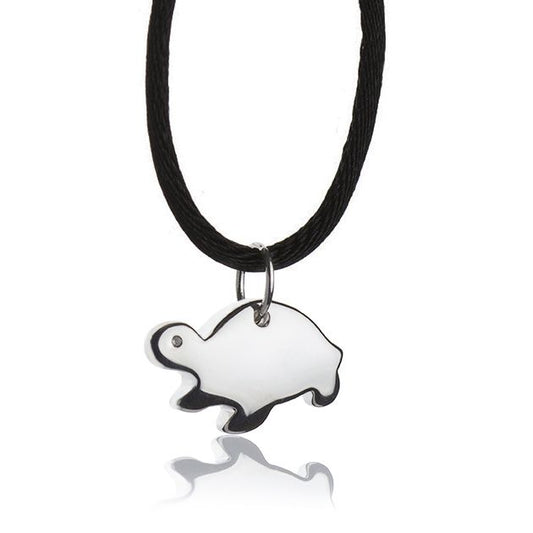 Silver turtle pendant necklace