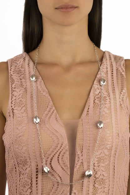 Collana in argento lunga elementi incisi