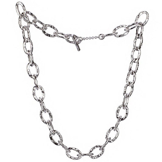 Collana a catena in argento martellata corta con maglie ovali
