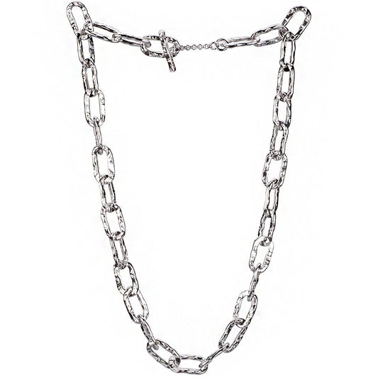 Collana corta a catena martellata in argento con maglie rettangolari