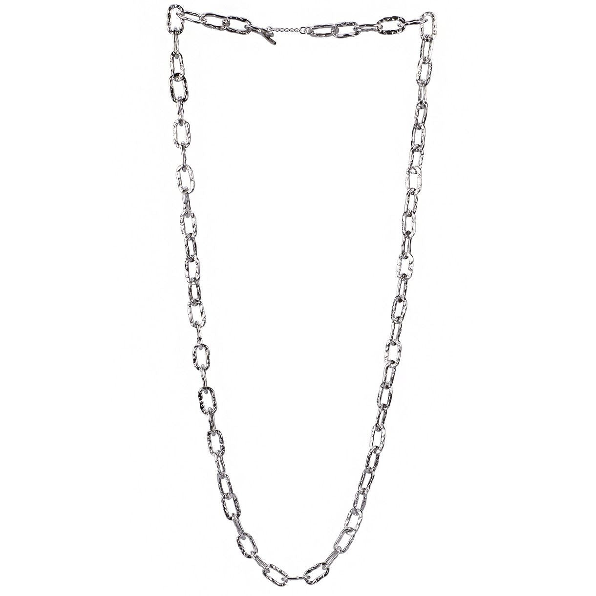 Collana lunga a catena martellata in argento con maglie rettangolari