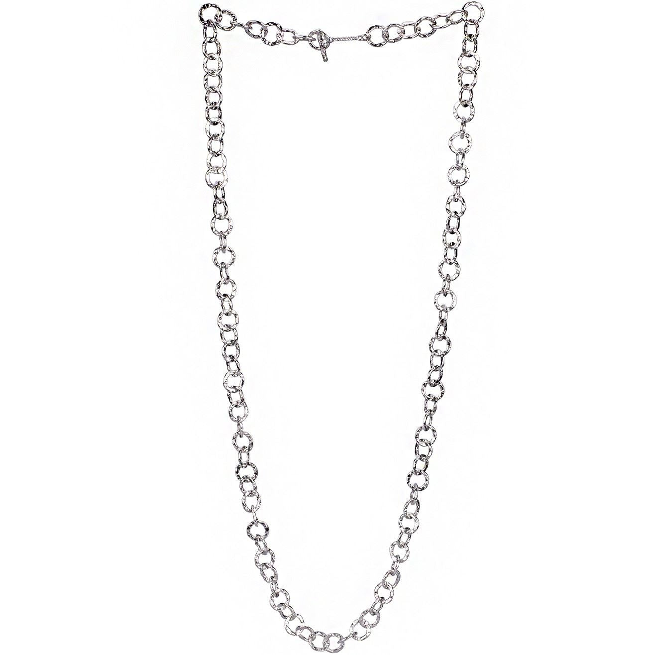 Collana lunga a catena martellata in argento con maglie rotonde