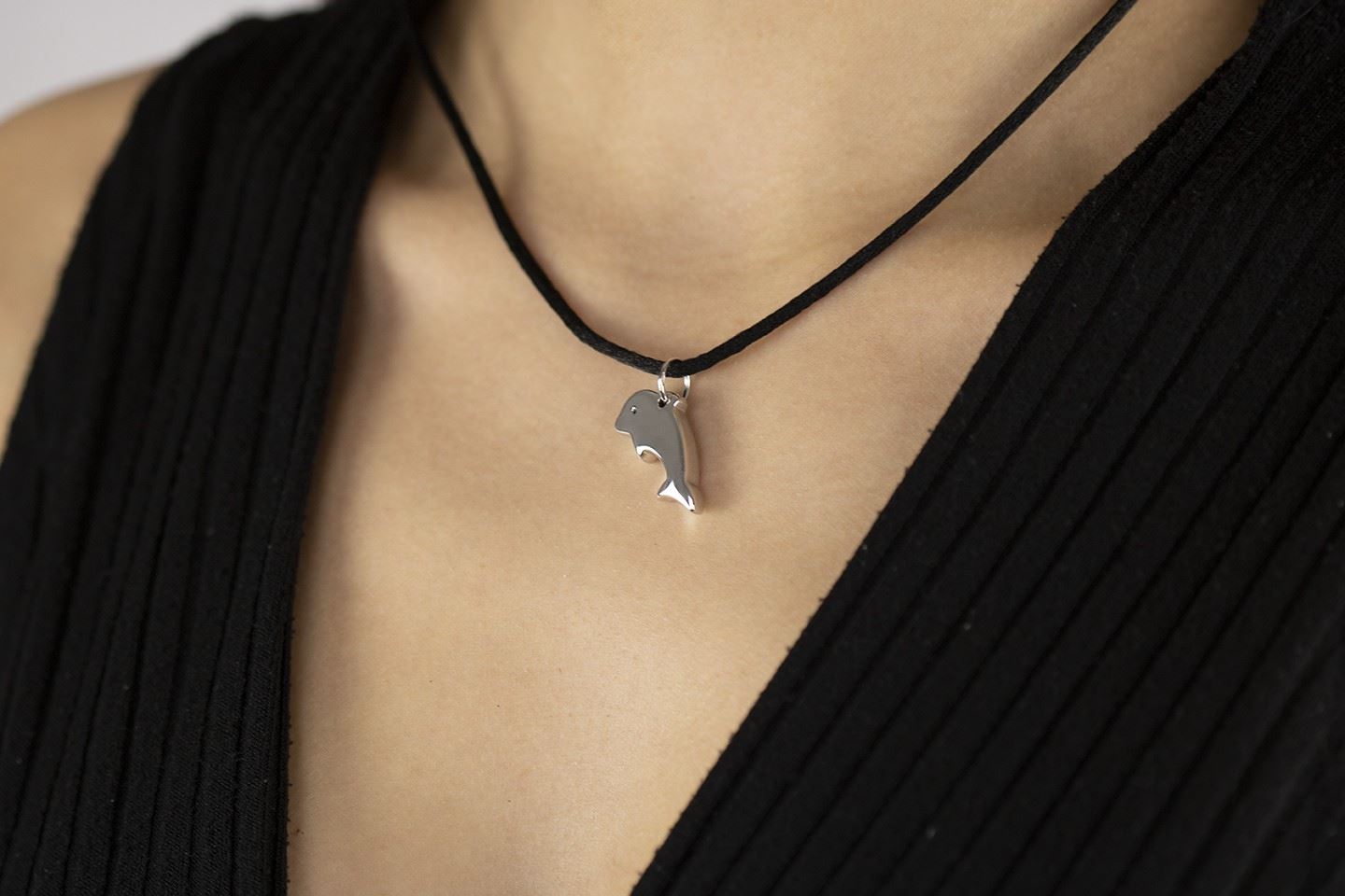 Silberne Delfin-Anhänger-Halskette